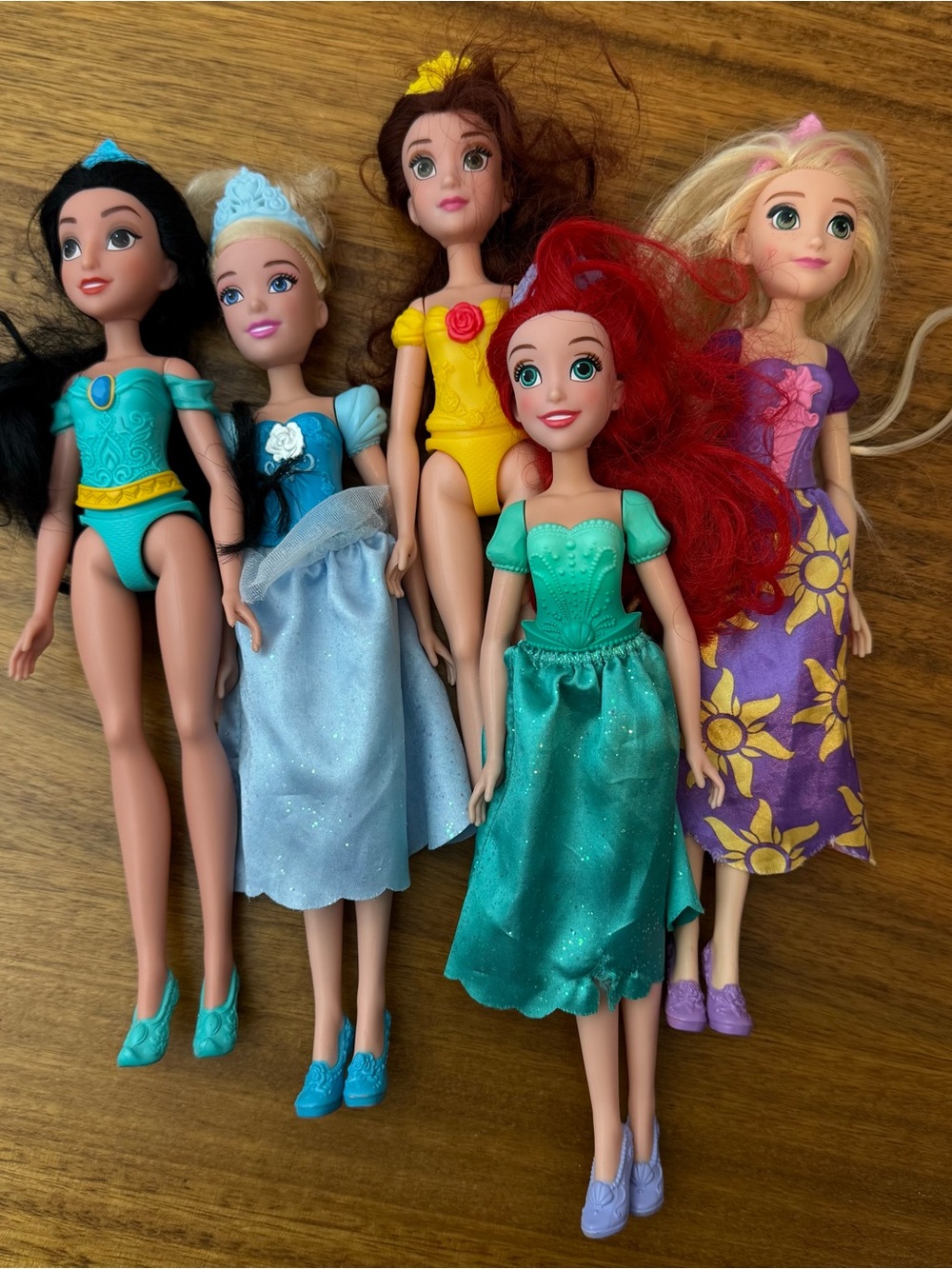 Bundle  5 Hasbro Disney Princess Dolls  11”